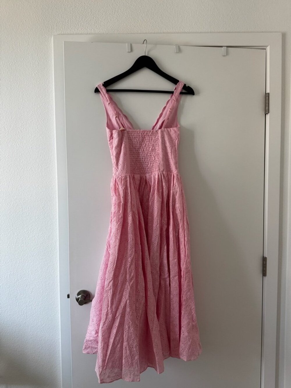 NWT Oh Polly Pink Floral Eyelet Maxi Dress - Size 4 - Picture 9 of 9